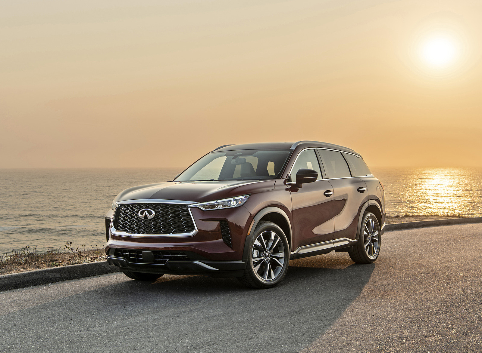 2022 Infiniti QX60 Luxe AWD Front Three-Quarter Wallpapers (1)