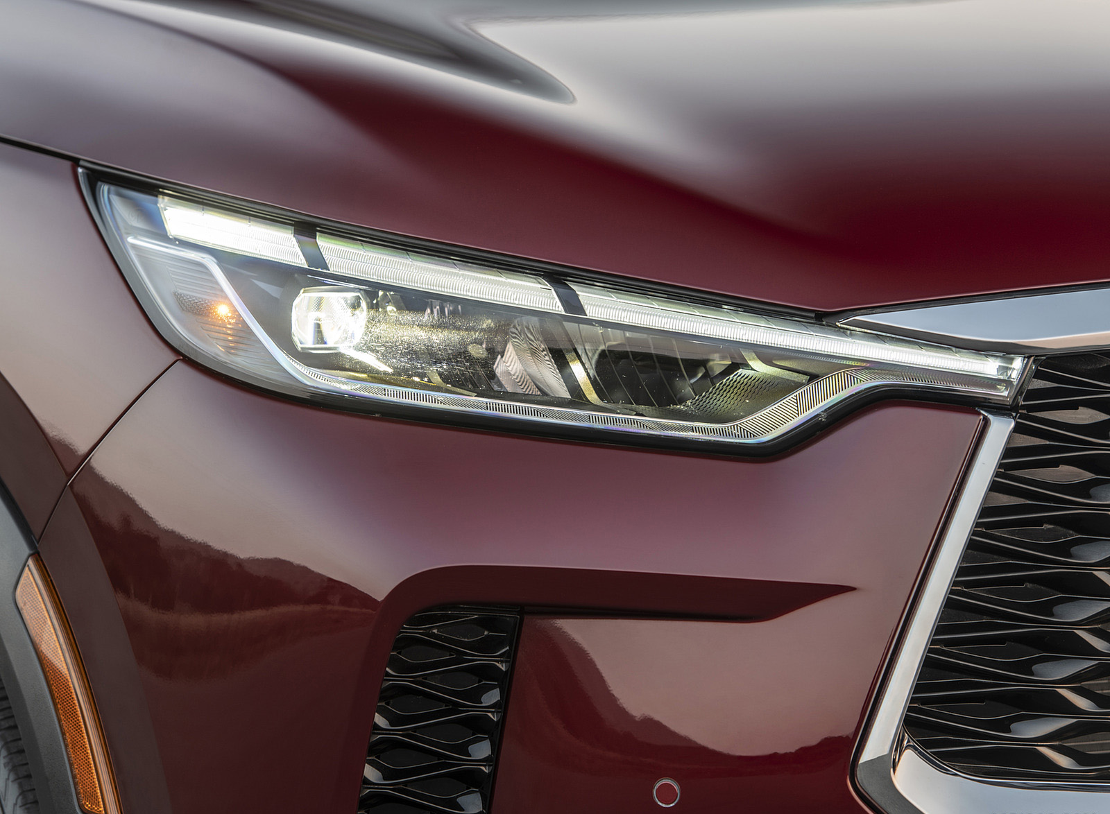 2022 Infiniti QX60 Luxe AWD Headlight Wallpapers (10)