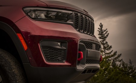 2022 Jeep Grand Cherokee Trailhawk Detail Wallpapers 450x275 (29)