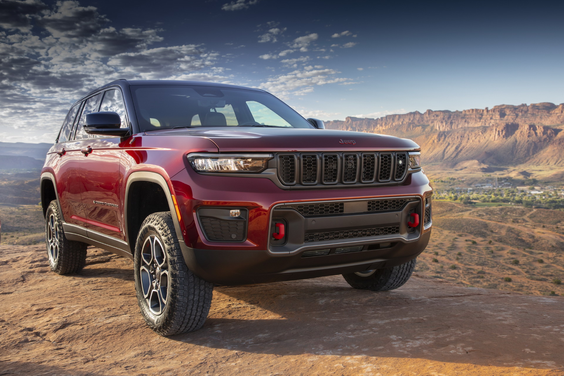 2022 Jeep Grand Cherokee Trailhawk Front Three-Quarter Wallpapers (3)