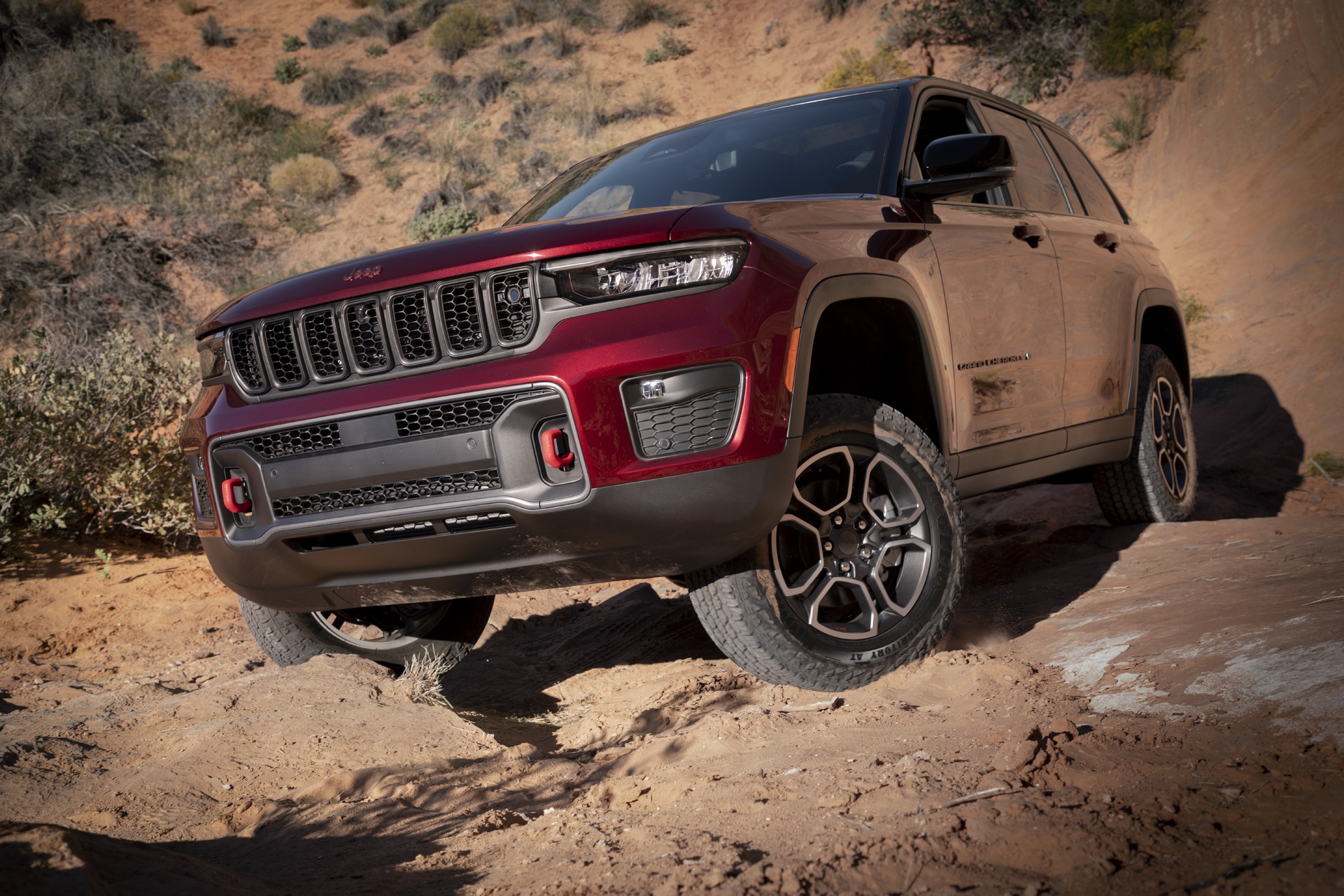 2022 Jeep Grand Cherokee Trailhawk Off-Road Wallpapers  (7)