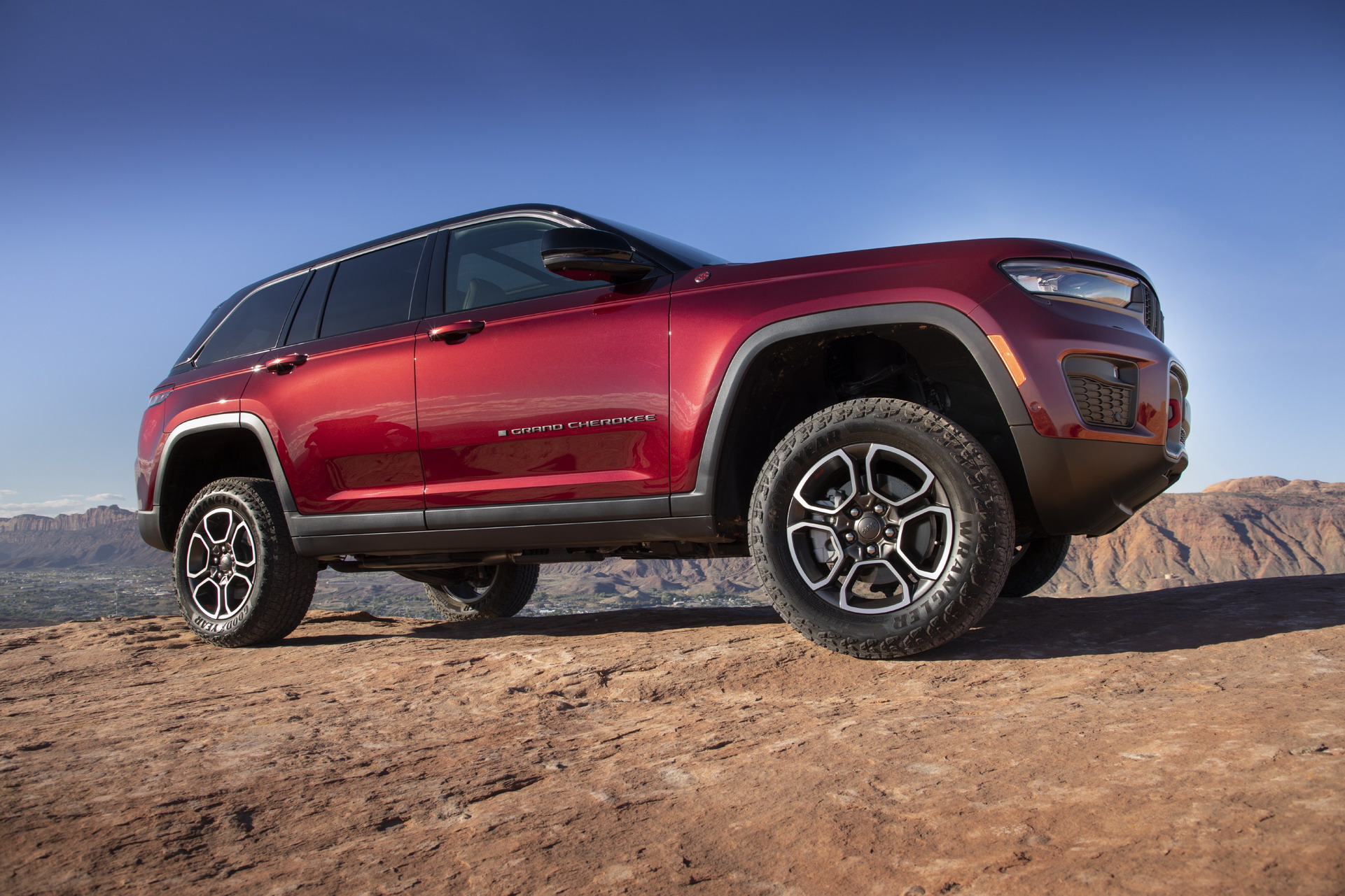 2022 Jeep Grand Cherokee Trailhawk Off-Road Wallpapers  #13 of 43