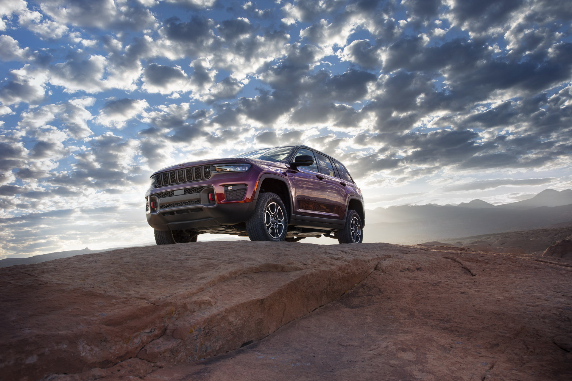 2022 Jeep Grand Cherokee Trailhawk Off-Road Wallpapers (8)