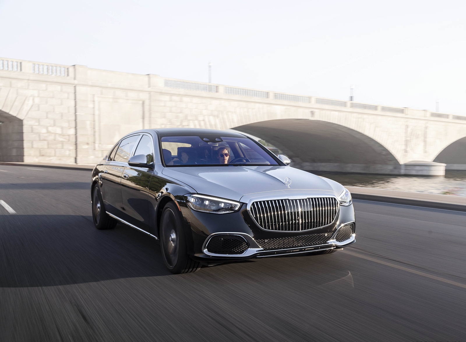 2022 Mercedes-Maybach S 680 4MATIC (US-Spec) Front Three-Quarter Wallpapers #110 of 172