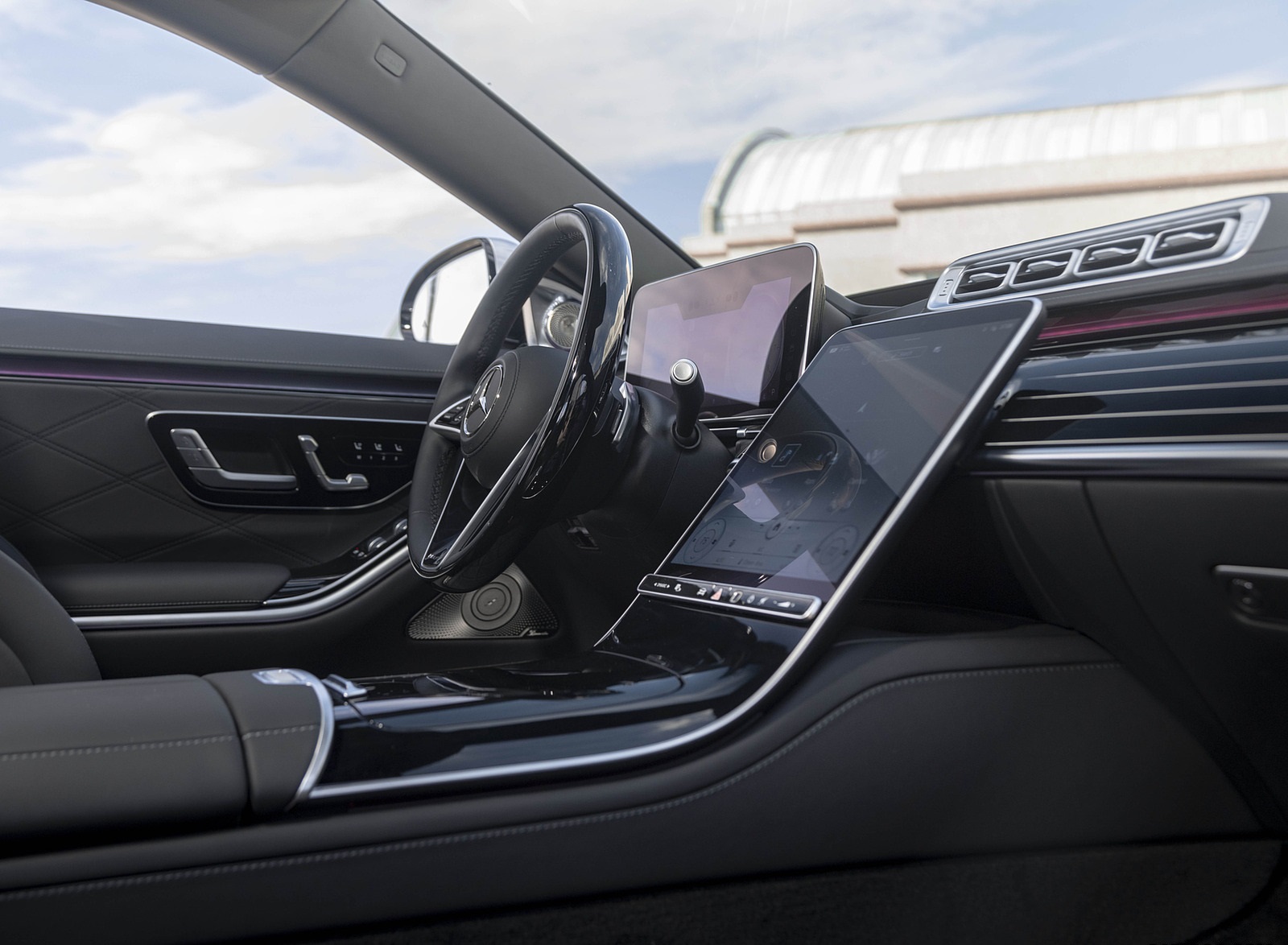 2022 Mercedes-Maybach S 680 4MATIC (US-Spec) Interior Detail Wallpapers #157 of 172