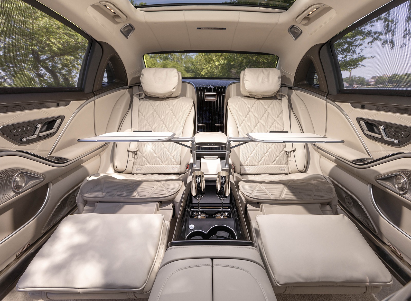 2022 Mercedes-Maybach S 680 4MATIC (US-Spec) Interior Rear Seats Wallpapers #82 of 172