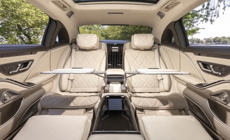 2022 Mercedes-Maybach S 680 4MATIC (US-Spec) Interior Rear Seats Wallpapers 450x275 (83)