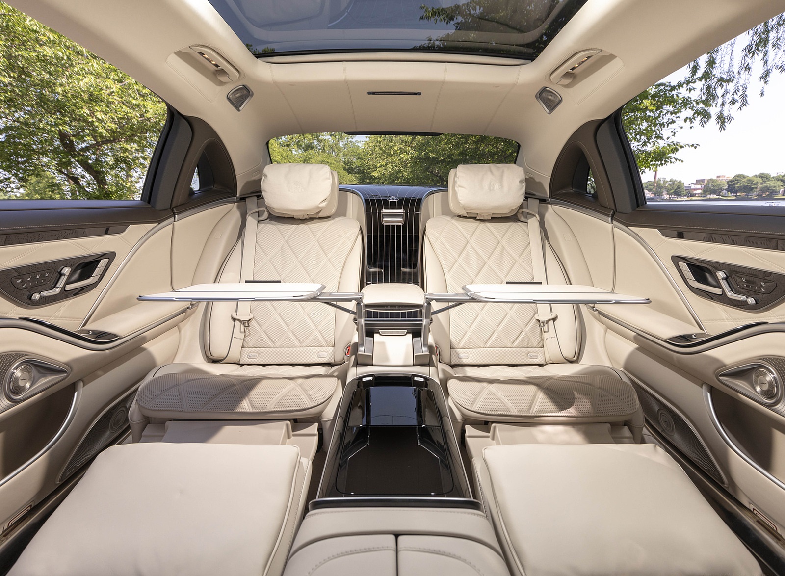 2022 Mercedes-Maybach S 680 4MATIC (US-Spec) Interior Rear Seats Wallpapers #83 of 172