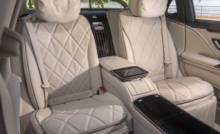 2022 Mercedes-Maybach S 680 4MATIC (US-Spec) Interior Rear Seats Wallpapers 450x275 (85)