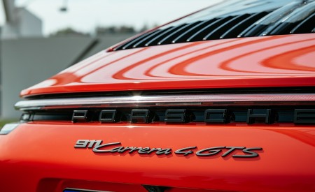 2022 Porsche 911 Carrera 4 GTS (Color: Lava Orange) Detail Wallpapers 450x275 (50)