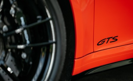 2022 Porsche 911 Carrera 4 GTS (Color: Lava Orange) Detail Wallpapers 450x275 (46)