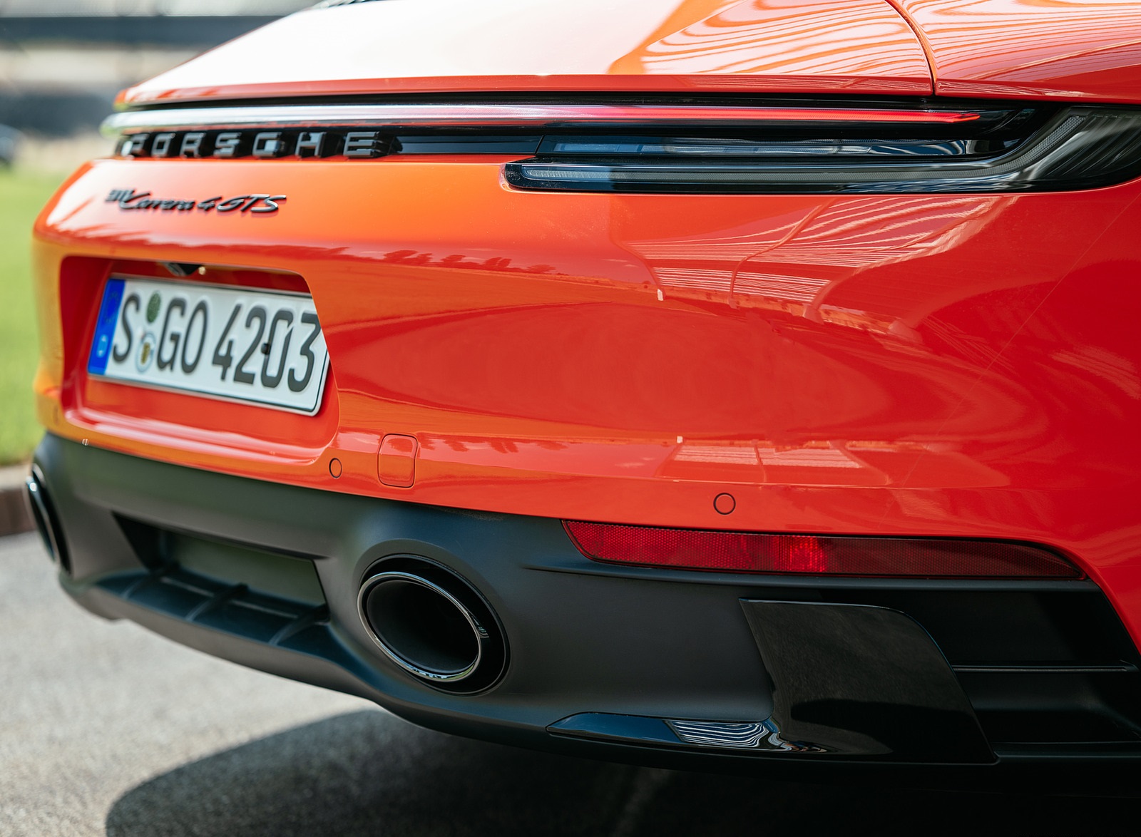 2022 Porsche 911 Carrera 4 GTS (Color: Lava Orange) Detail Wallpapers #51 of 64