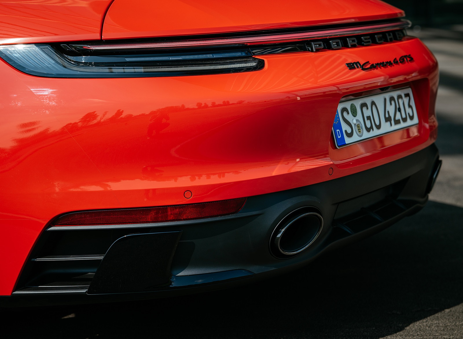 2022 Porsche 911 Carrera 4 GTS (Color: Lava Orange) Detail Wallpapers #53 of 64