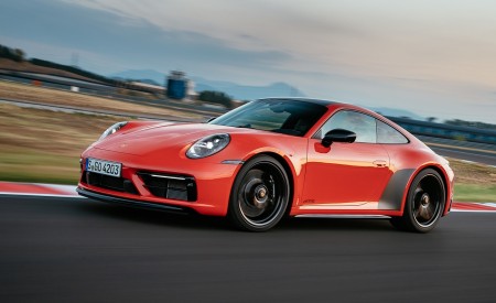 2022 Porsche 911 Carrera 4 GTS (Color: Lava Orange) Front Three-Quarter Wallpapers 450x275 (4)
