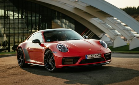 2022 Porsche 911 Carrera 4 GTS (Color: Lava Orange) Front Three-Quarter Wallpapers 450x275 (35)