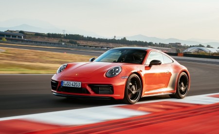 2022 Porsche 911 Carrera 4 GTS (Color: Lava Orange) Front Three-Quarter Wallpapers 450x275 (14)