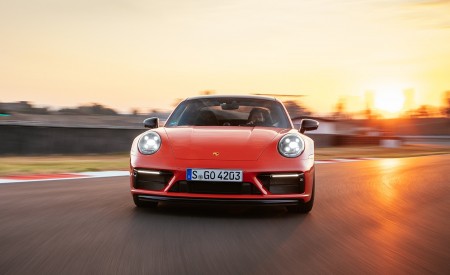 2022 Porsche 911 Carrera 4 GTS (Color: Lava Orange) Front Wallpapers 450x275 (17)