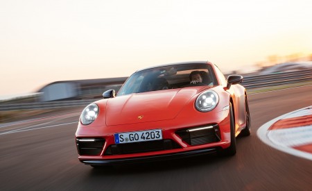 2022 Porsche 911 Carrera 4 GTS (Color: Lava Orange) Front Wallpapers 450x275 (12)