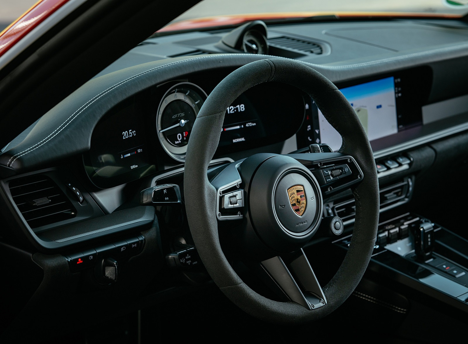 2022 Porsche 911 Carrera 4 GTS (Color: Lava Orange) Interior Wallpapers #56 of 64