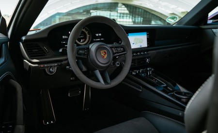 2022 Porsche 911 Carrera 4 GTS (Color: Lava Orange) Interior Wallpapers 450x275 (57)