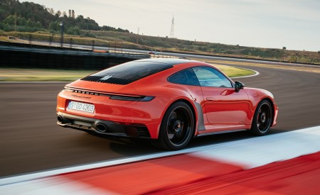 2022 Porsche 911 Carrera 4 GTS (Color: Lava Orange) Rear Three-Quarter Wallpapers 450x275 (21)