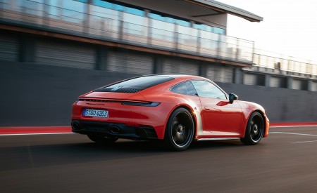 2022 Porsche 911 Carrera 4 GTS (Color: Lava Orange) Rear Three-Quarter Wallpapers 450x275 (28)