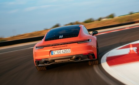 2022 Porsche 911 Carrera 4 GTS (Color: Lava Orange) Rear Wallpapers 450x275 (24)
