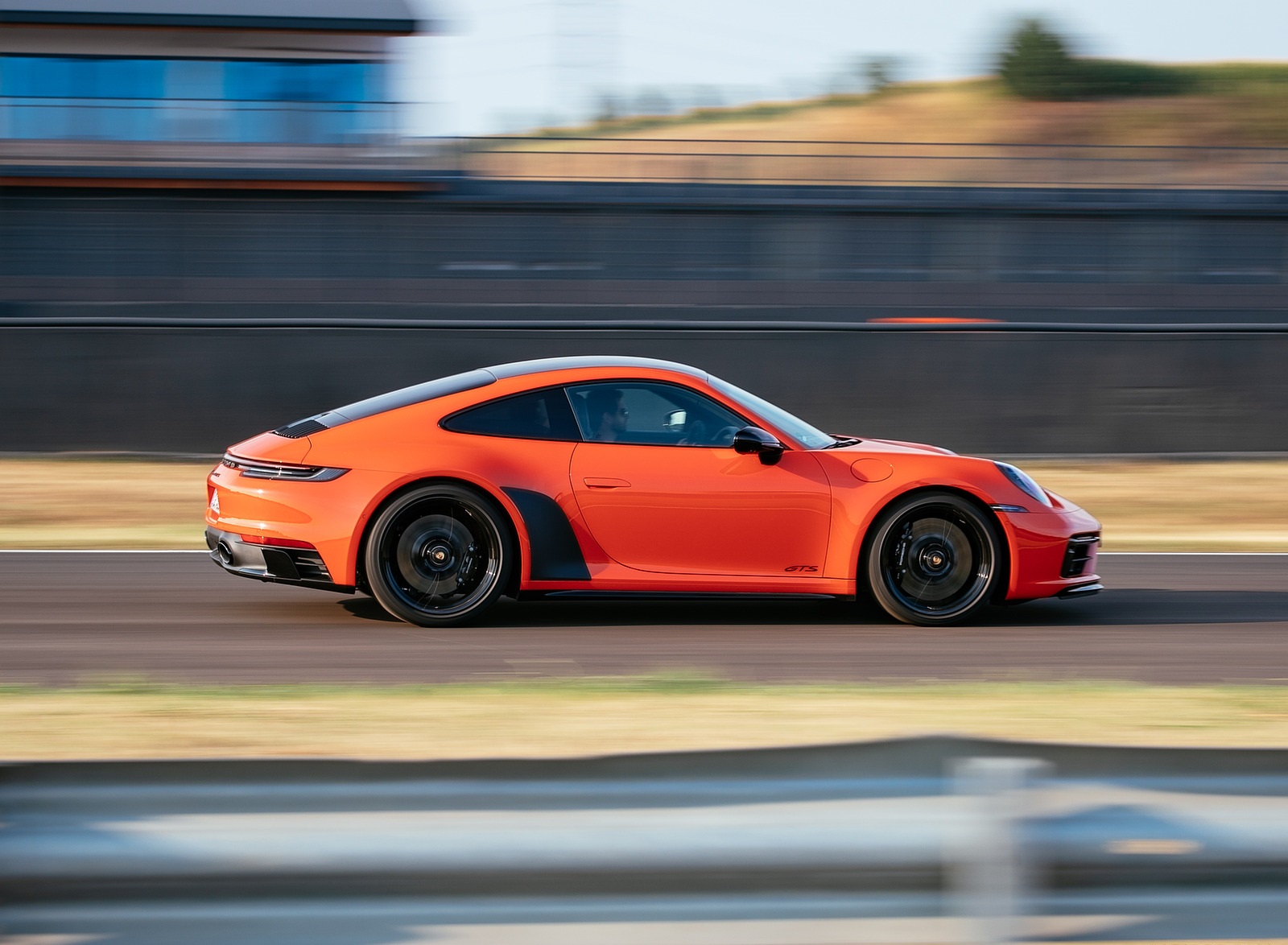 2022 Porsche 911 Carrera 4 GTS (Color: Lava Orange) Side Wallpapers #30 of 64