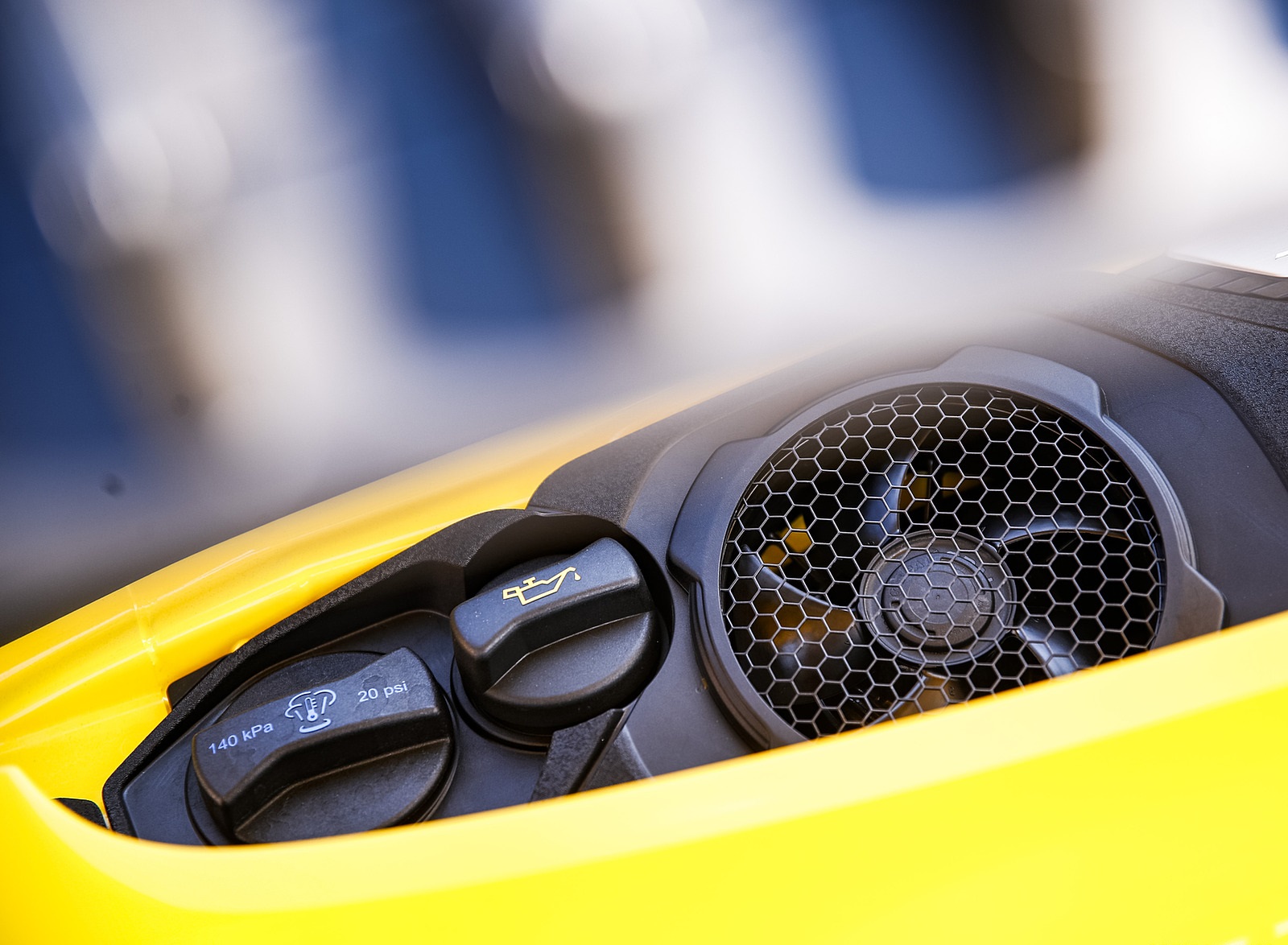 2022 Porsche 911 Carrera GTS Cabriolet (Color: Racing Yellow) Detail Wallpapers #14 of 30