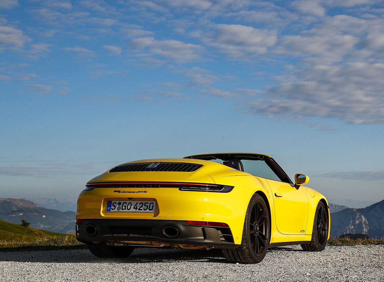 2022 Porsche 911 Carrera GTS Cabriolet (Color: Racing Yellow) Rear Wallpapers (10)