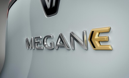 2022 Renault Megane E-Tech Badge Wallpapers 450x275 (92)