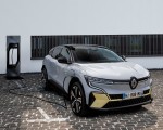 2022 Renault Megane E-Tech Front Three-Quarter Wallpapers 150x120