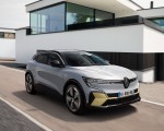 2022 Renault Megane E-Tech Front Three-Quarter Wallpapers 150x120