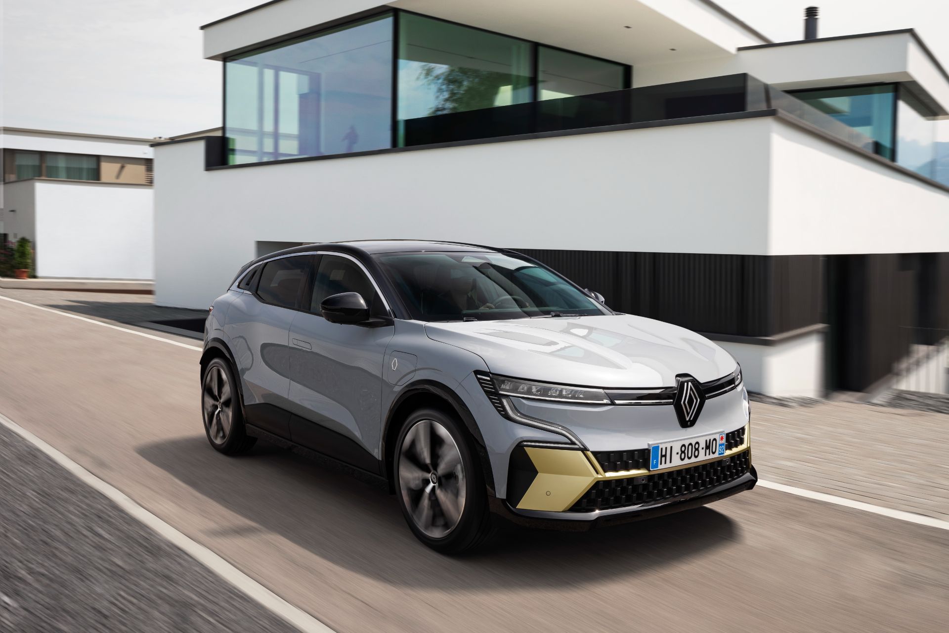 2022 Renault Megane E-Tech Front Three-Quarter Wallpapers (7)