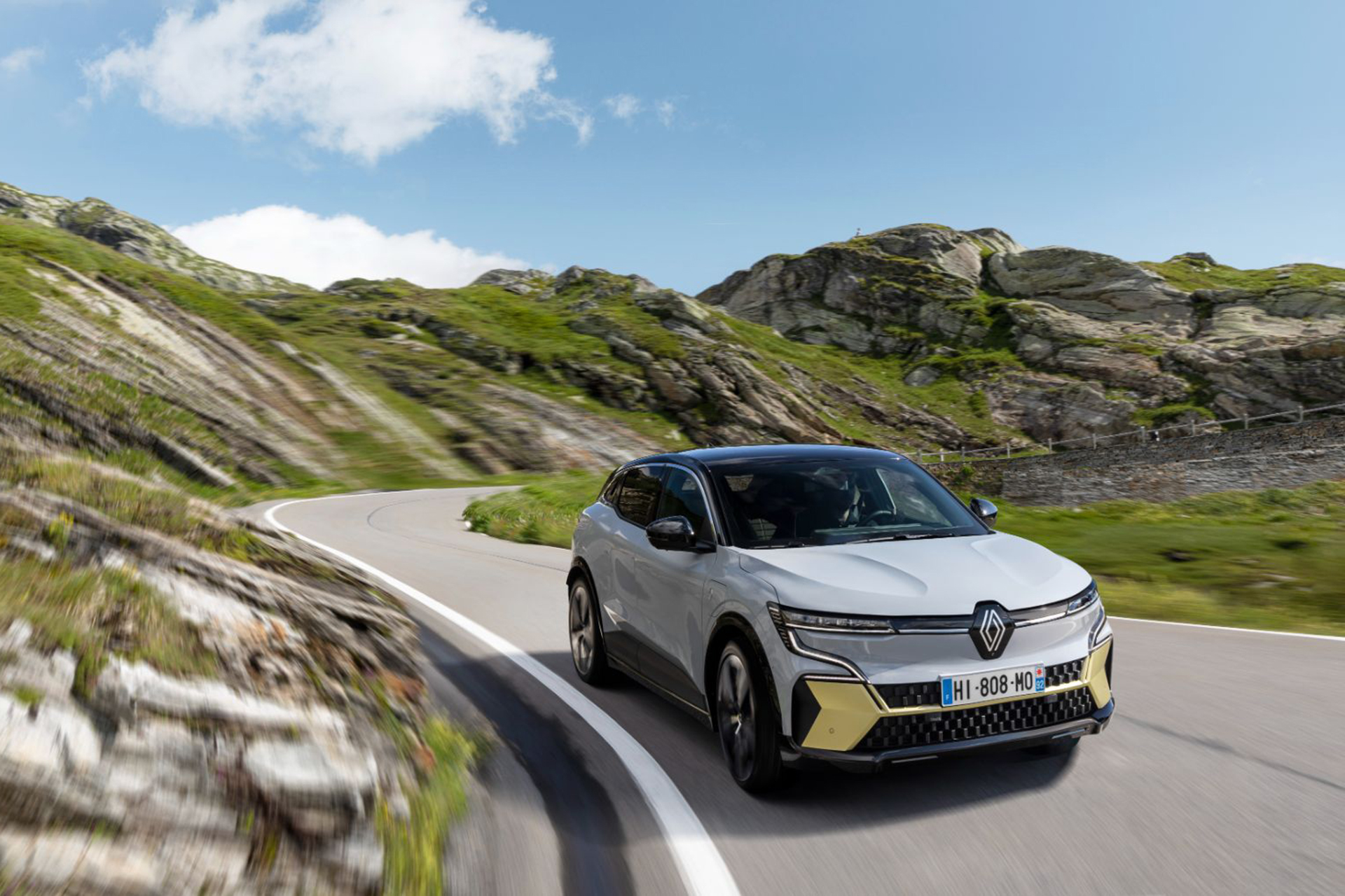 2022 Renault Megane E-Tech Front Wallpapers (2)