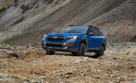 2022 Subaru Outback Wilderness Front Three-Quarter Wallpapers 450x275 (2)