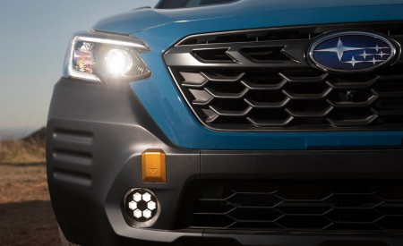 2022 Subaru Outback Wilderness Headlight Wallpapers 450x275 (27)