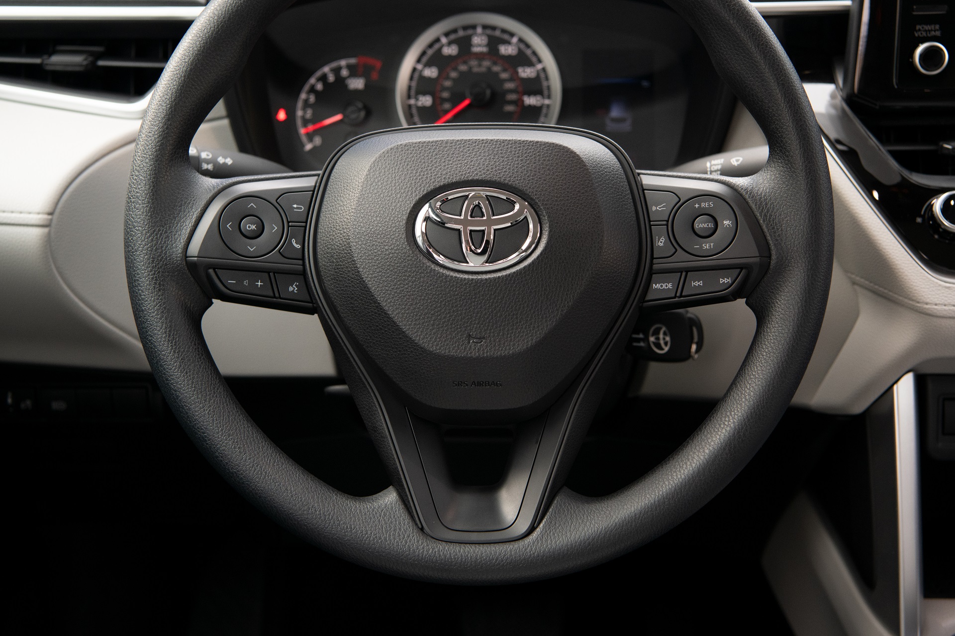 2022 Toyota Corolla Cross L Interior Steering Wheel Wallpapers #36 of 42