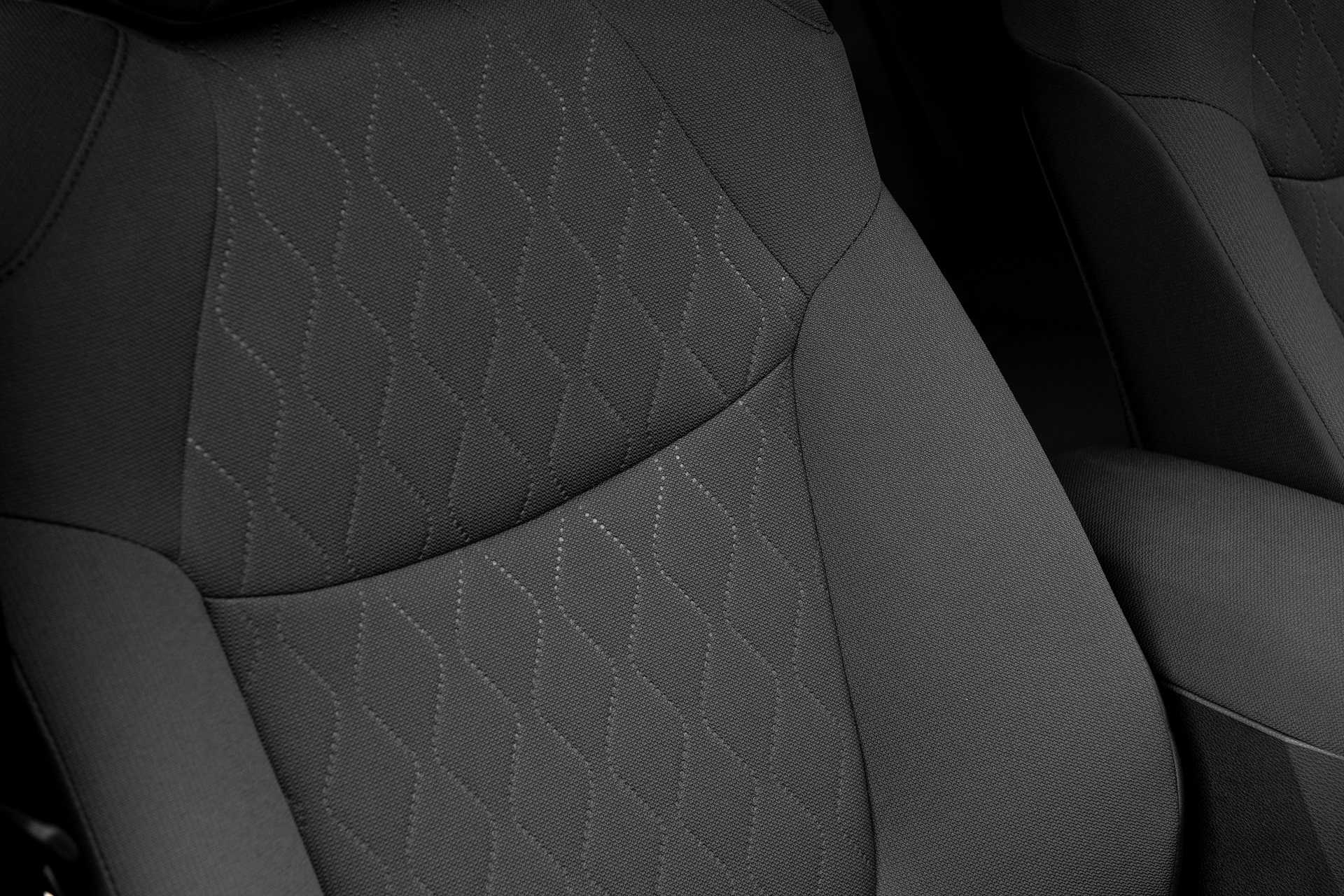 2022 Toyota Corolla Cross LE Interior Front Seats Wallpapers #61 of 66