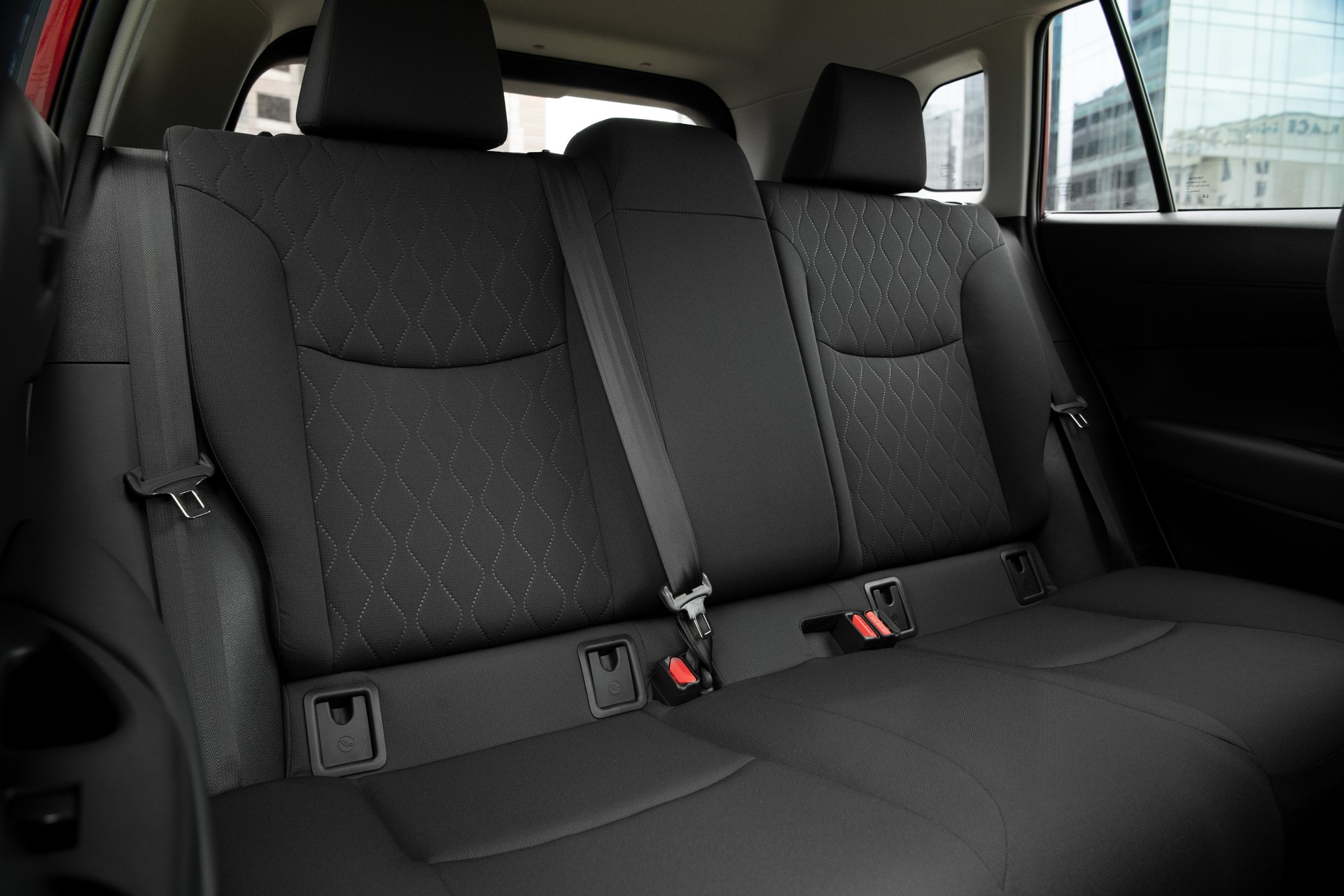 2022 Toyota Corolla Cross LE Interior Rear Seats Wallpapers  #63 of 66