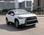 2022 Toyota Corolla Cross XLE Front Three-Quarter Wallpapers  150x120 (58)