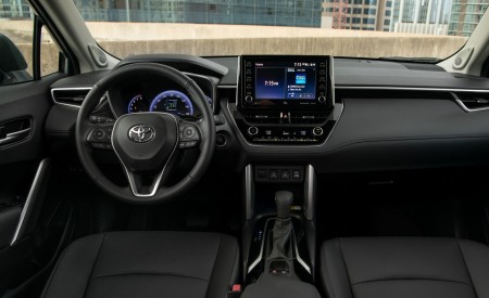 2022 Toyota Corolla Cross XLE Interior Cockpit Wallpapers  450x275 (123)