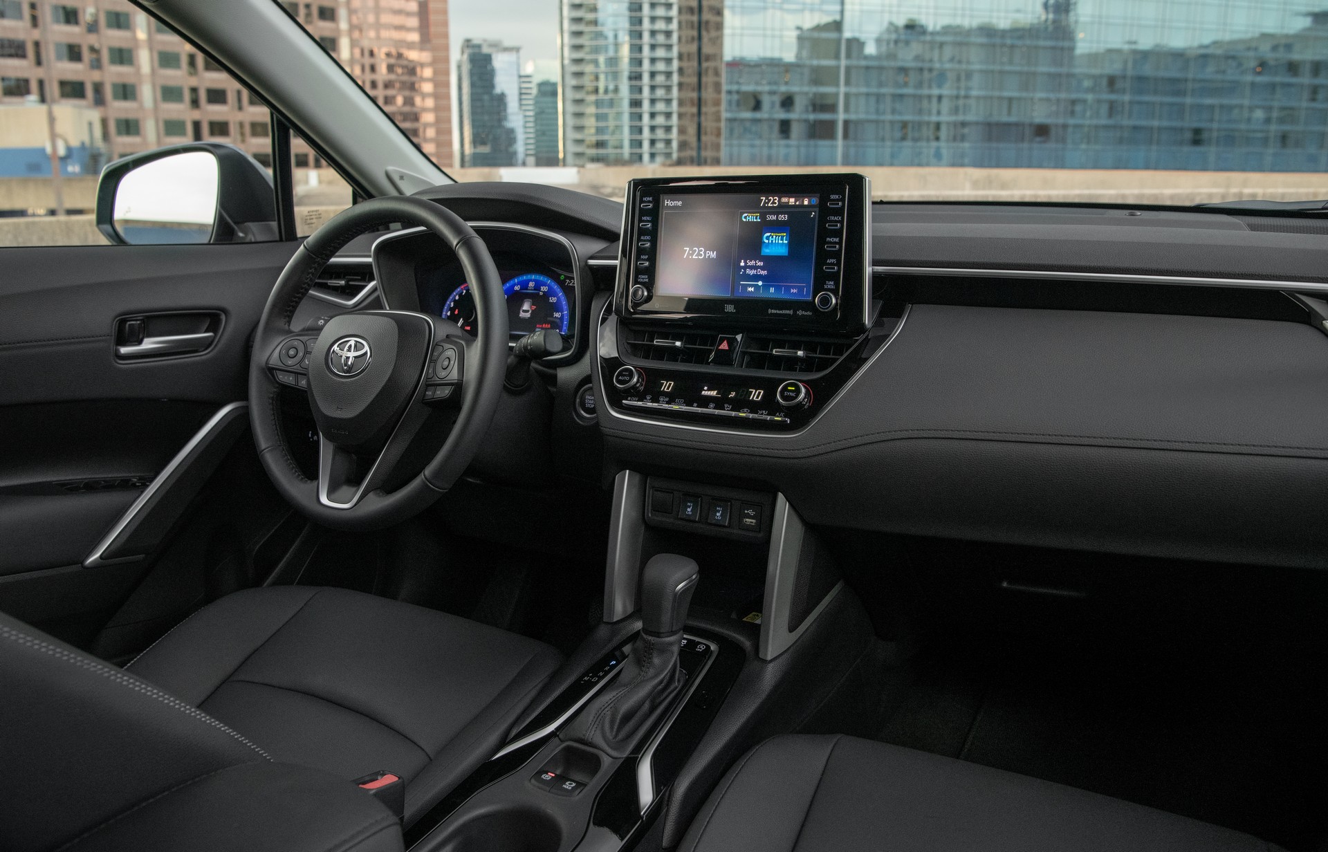 2022-Toyota-Corolla-Cross-XLE-Interior-W