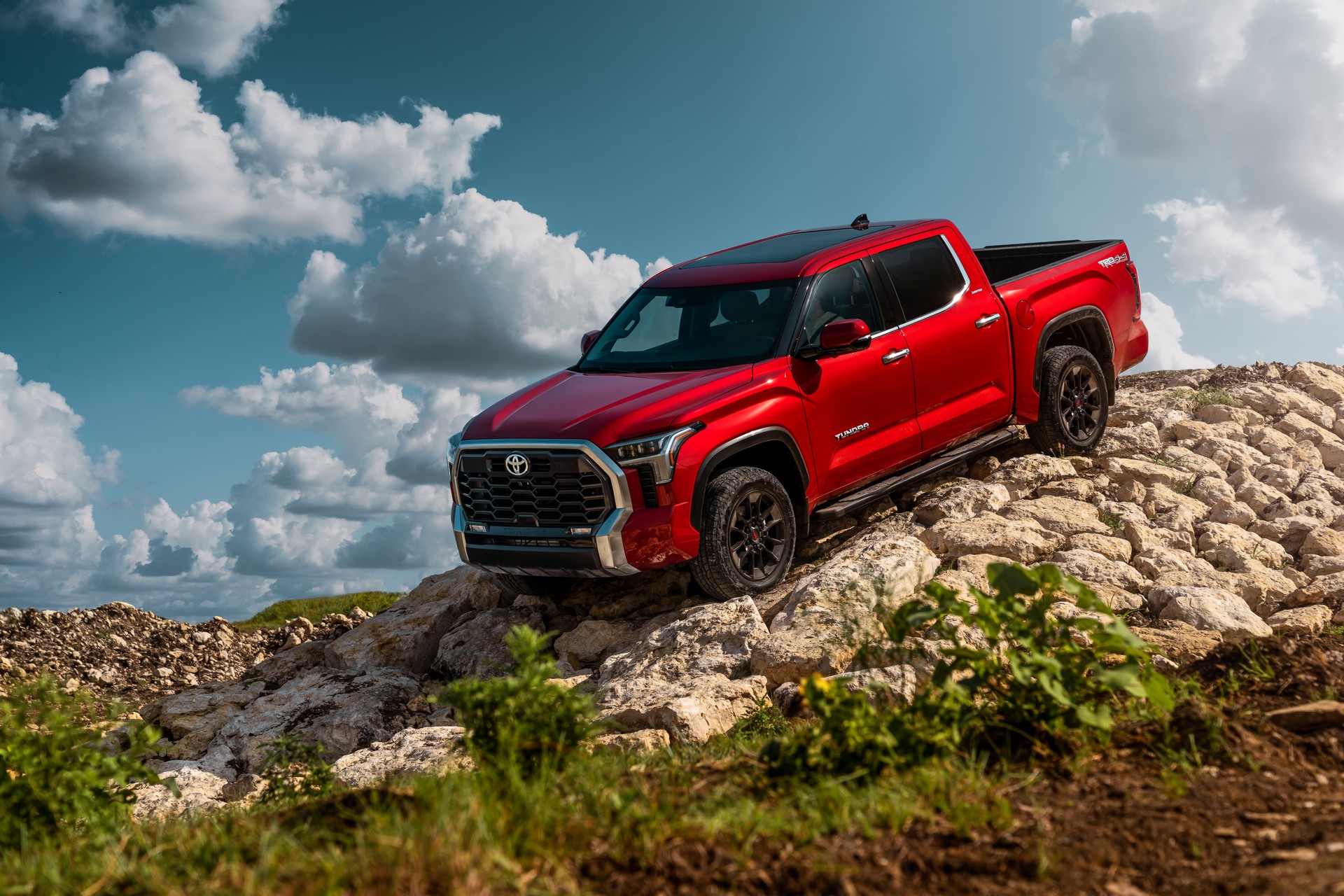 2022 Toyota Tundra Limited Front Three-Quarter Wallpapers (2)