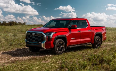 2022 Toyota Tundra Limited Front Three-Quarter Wallpapers  450x275 (3)