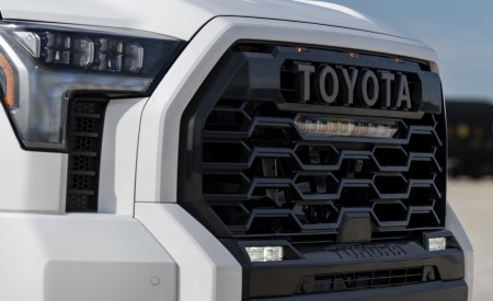 2022 Toyota Tundra TRD Pro Grille Wallpapers 450x275 (13)
