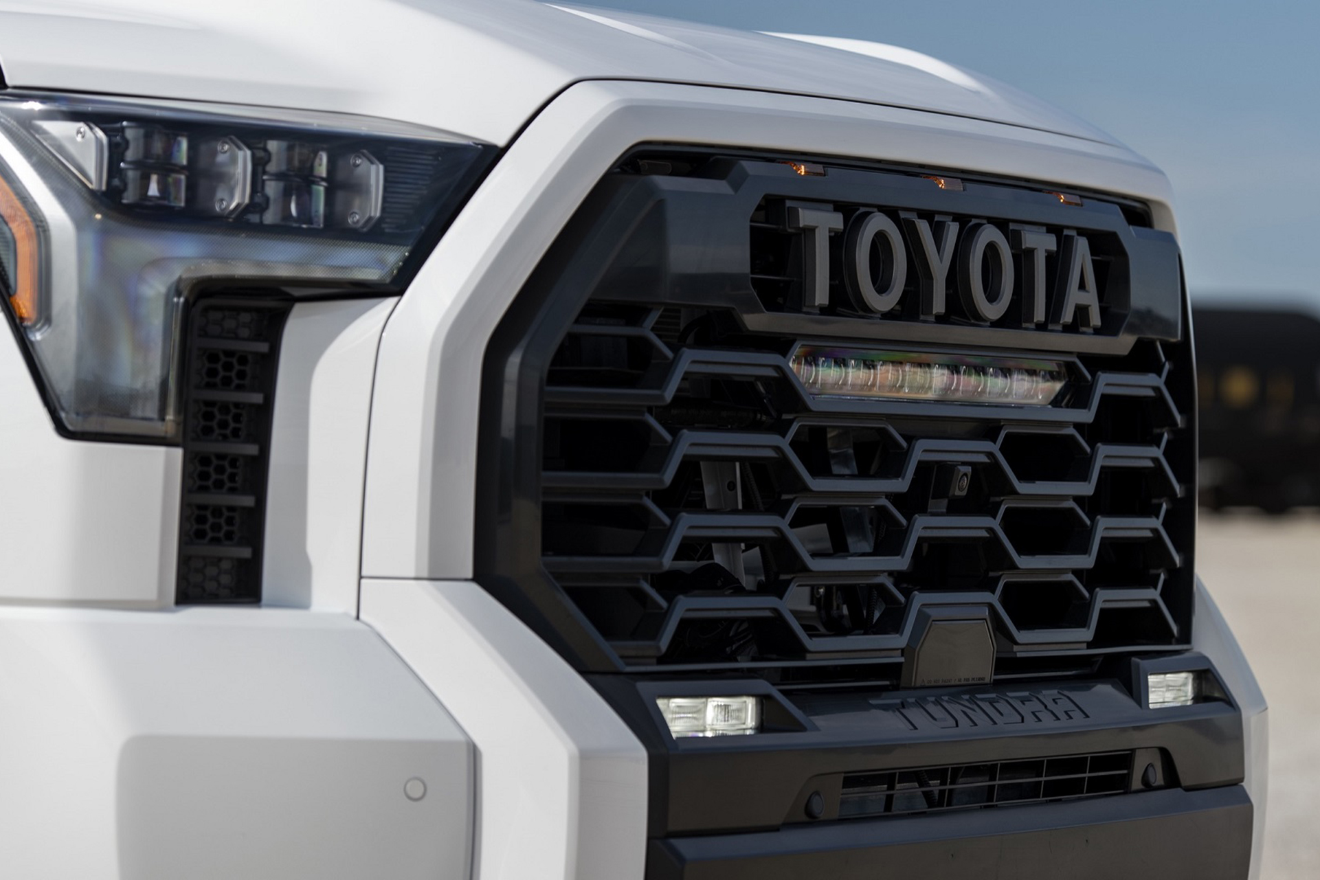 2022 Toyota Tundra TRD Pro Grille Wallpapers #13 of 81