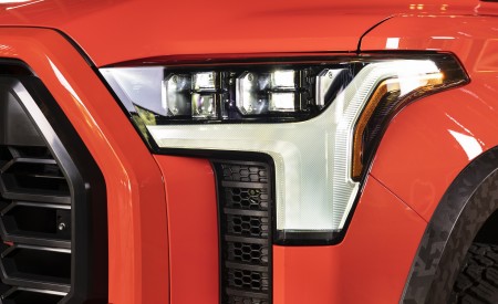 2022 Toyota Tundra TRD Pro Headlight Wallpapers 450x275 (46)