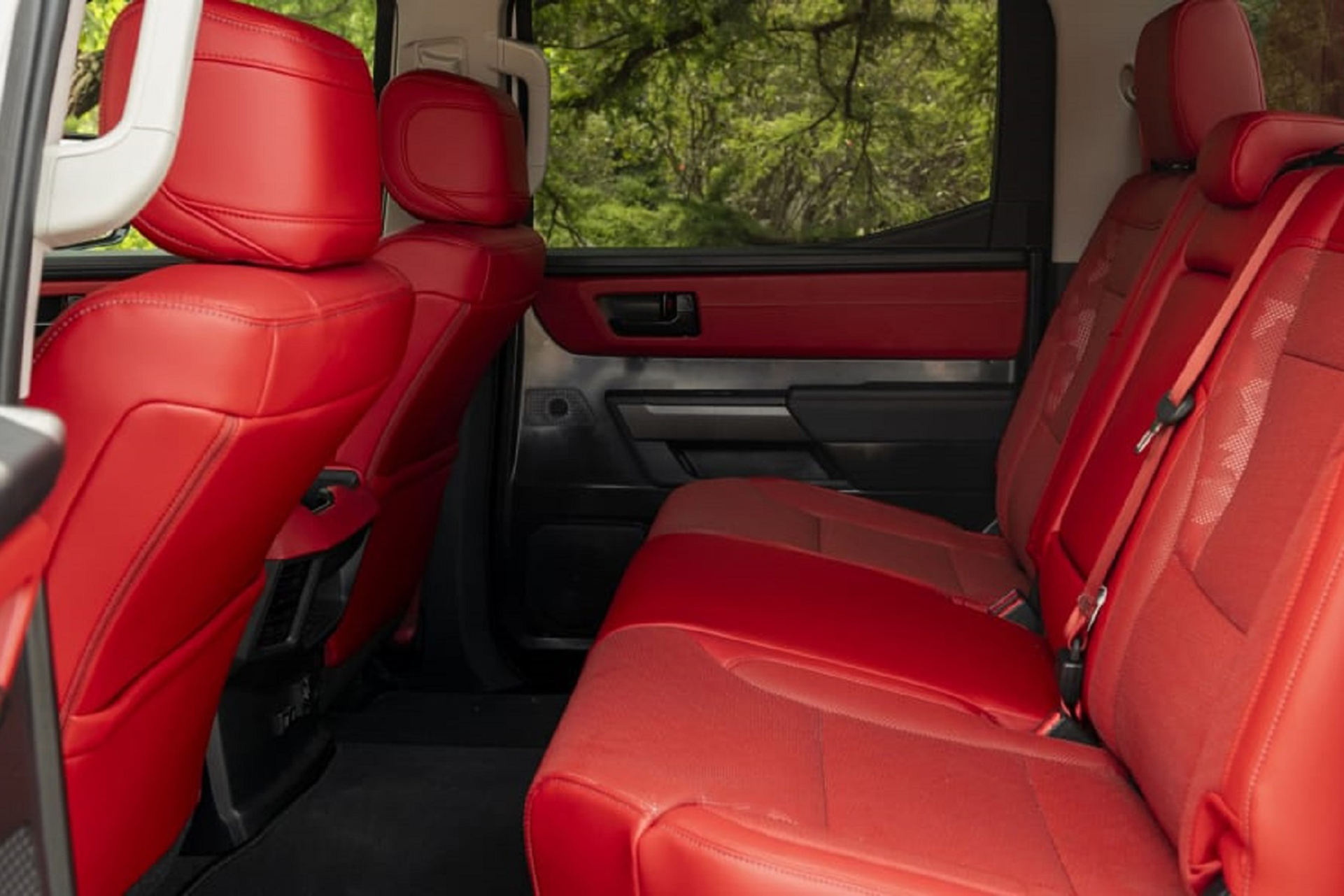 2022 Toyota Tundra TRD Pro Interior Rear Seats Wallpapers #32 of 81