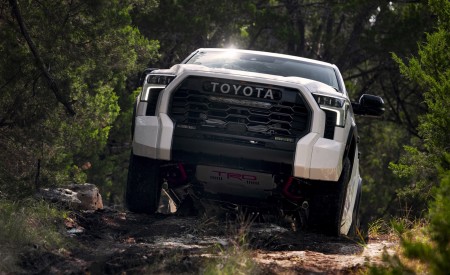 2022 Toyota Tundra TRD Pro Off-Road Wallpapers 450x275 (9)